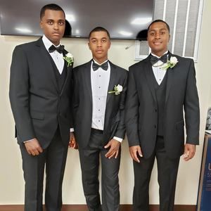 Meet your Posher, Cassandra